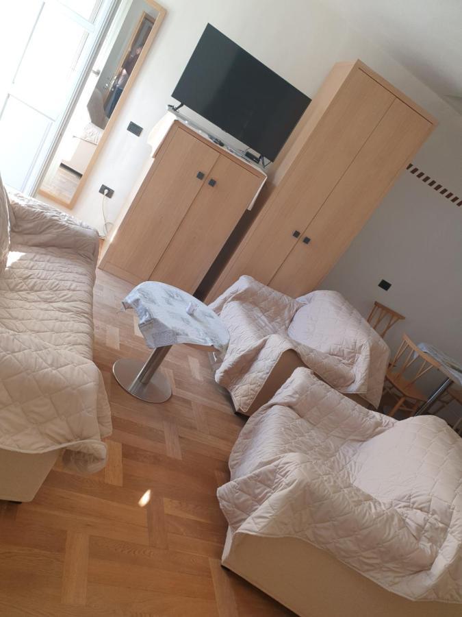 Smartno Apartmaji Goran Apartment Kojsko Bagian luar foto